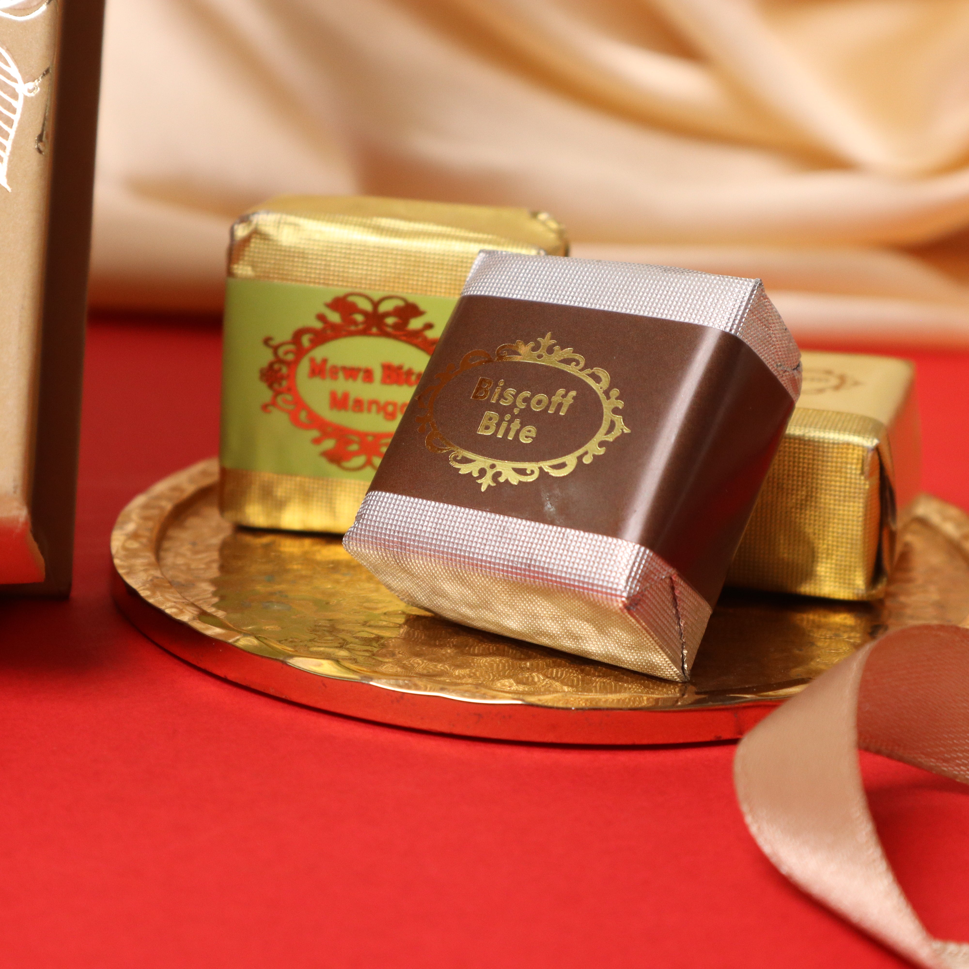 Everyone's Favourite! (3 jars + 6 chocolates)