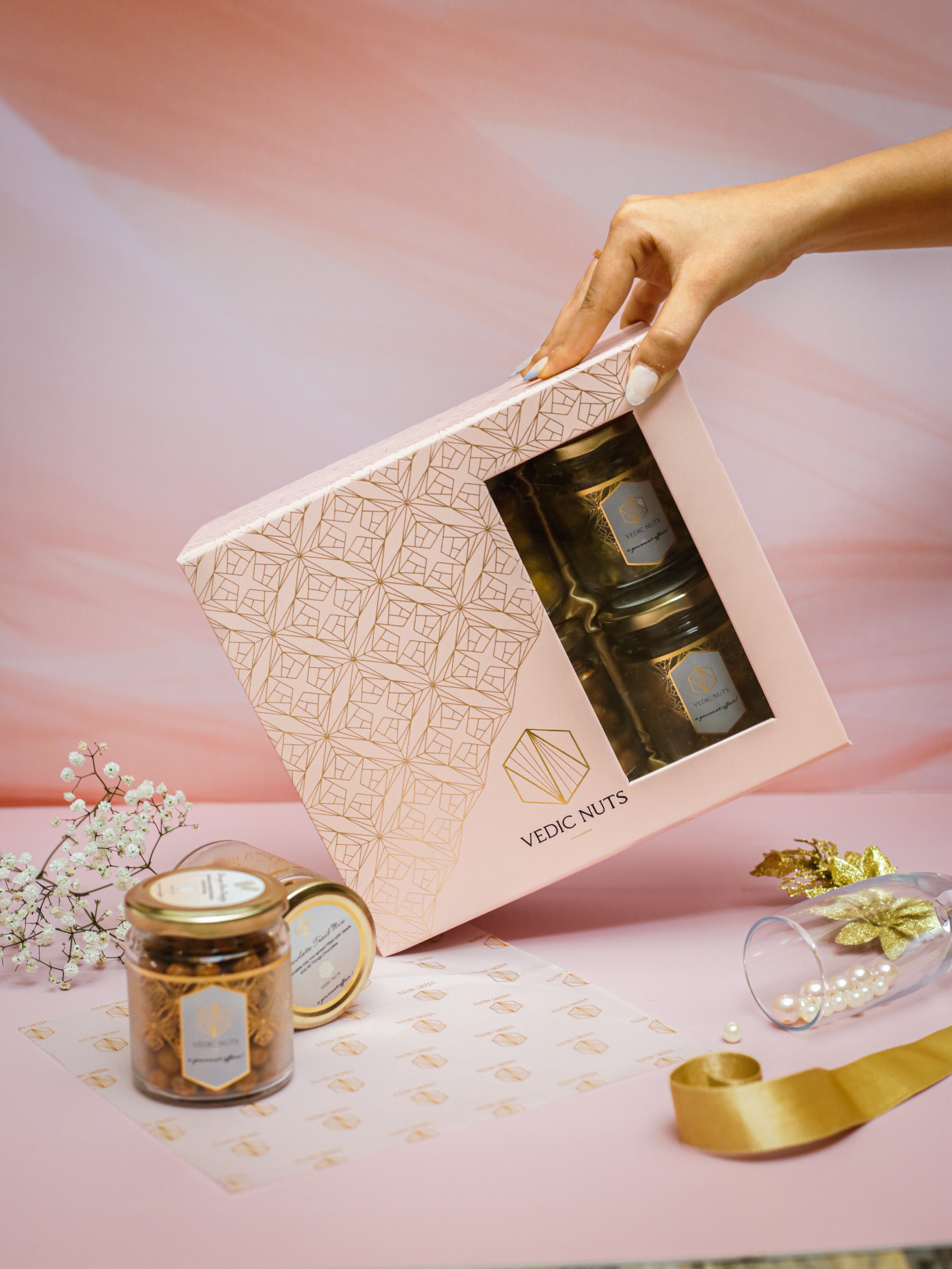 Pastel Indulgence Hamper (Set of 4: 100gms each)