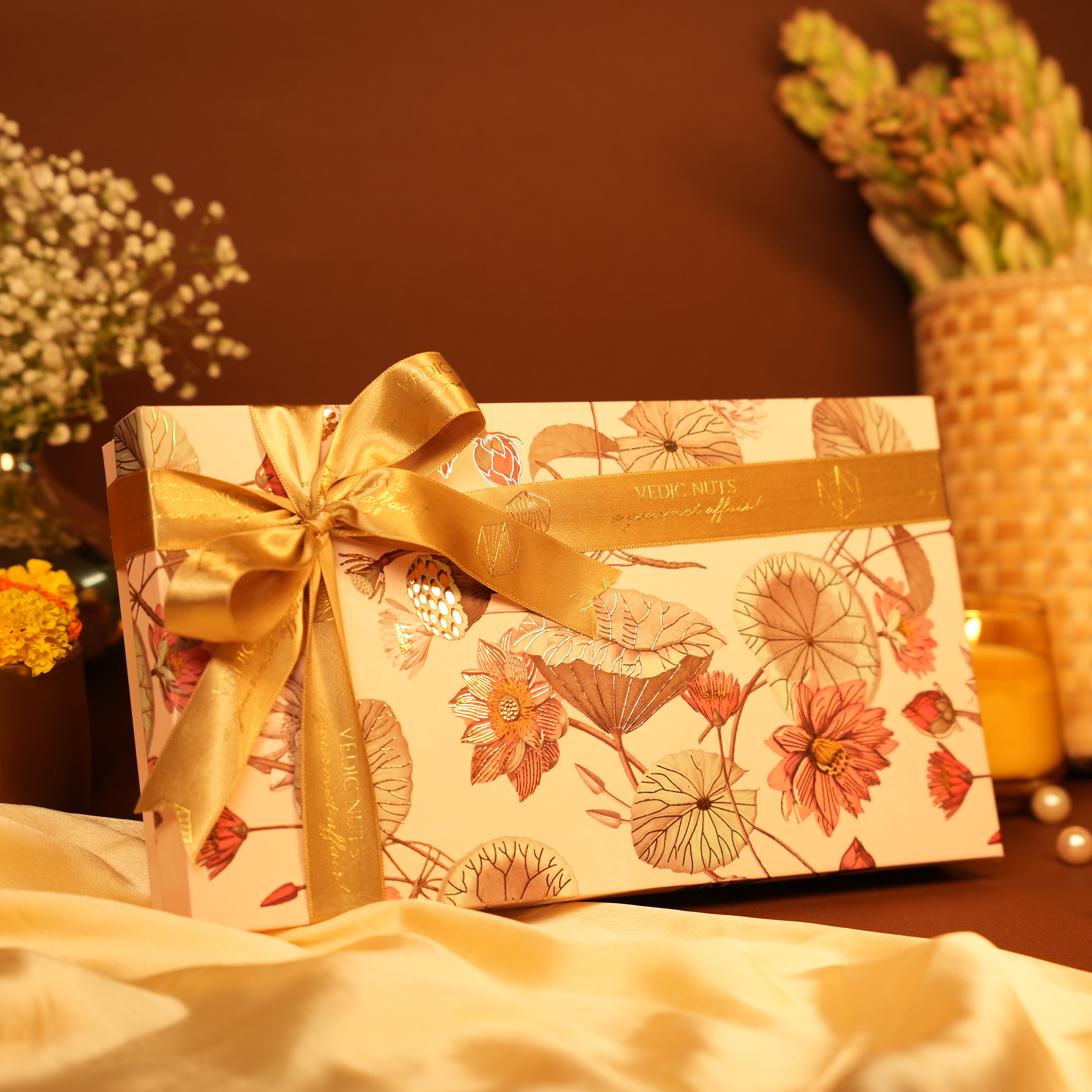 The Festive Assortments Box: Set of 18