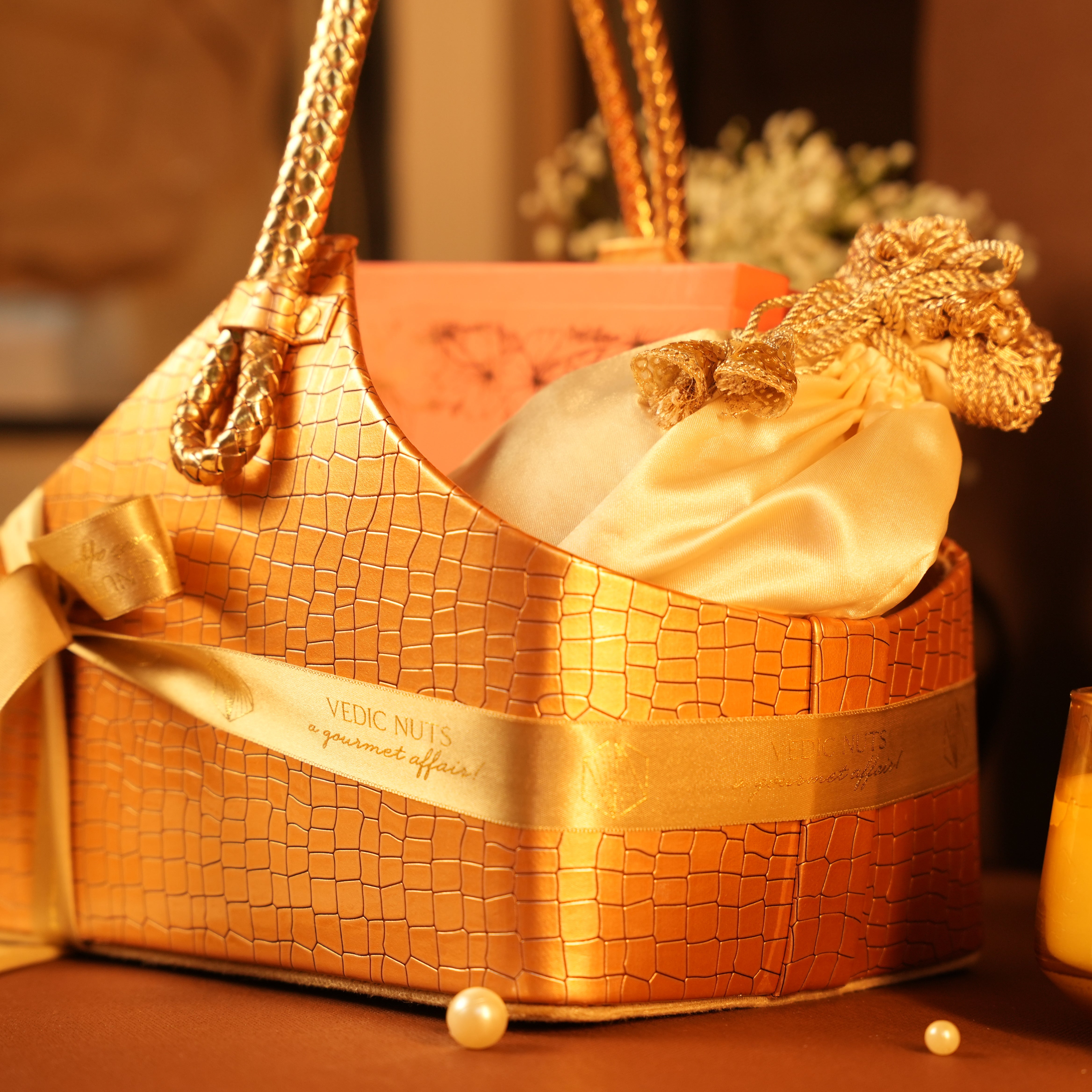 Golden Grace Basket – A Festive Feast of Flavours