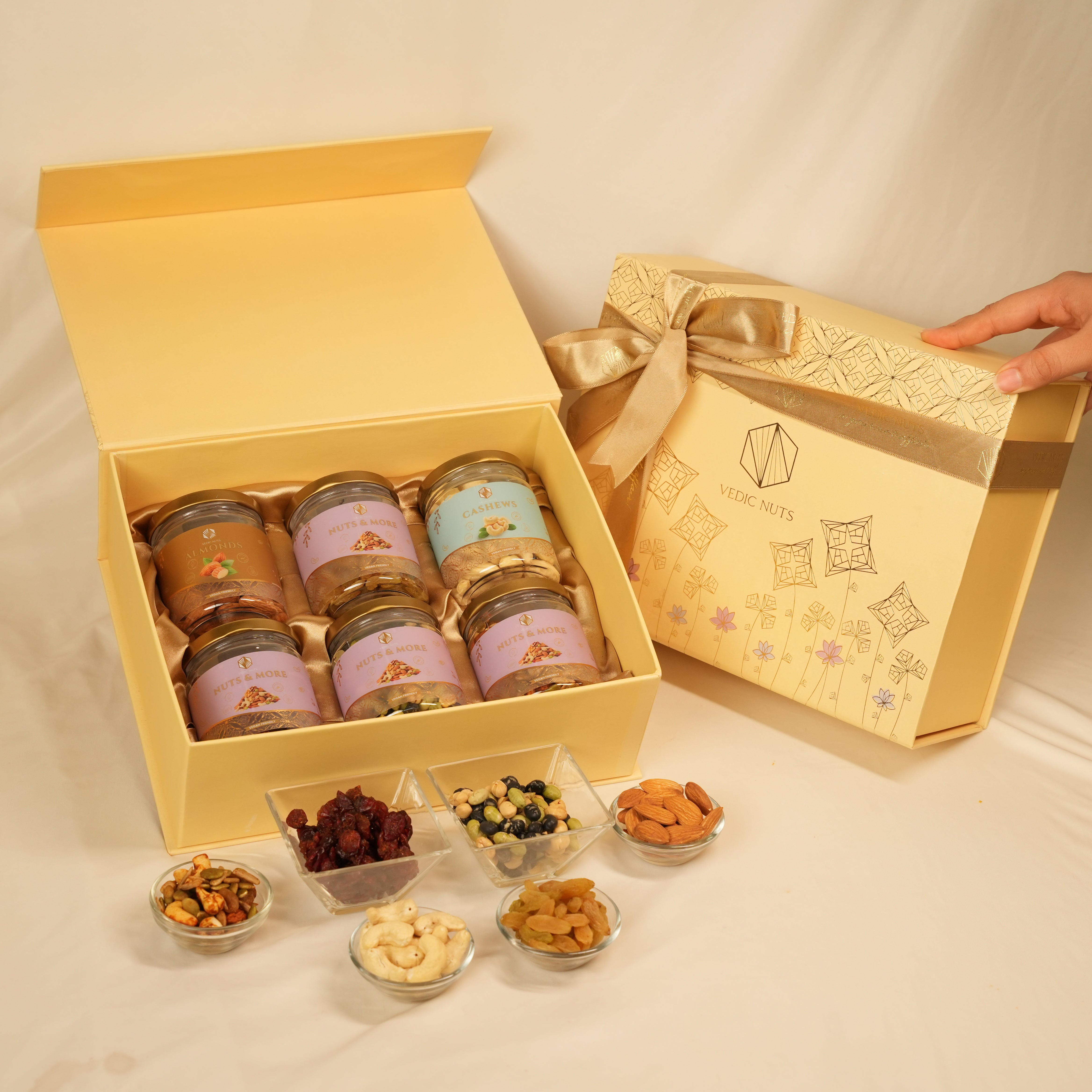 The Floral Collection (Set of 6 jars: 100gms each) Plain dry fruits