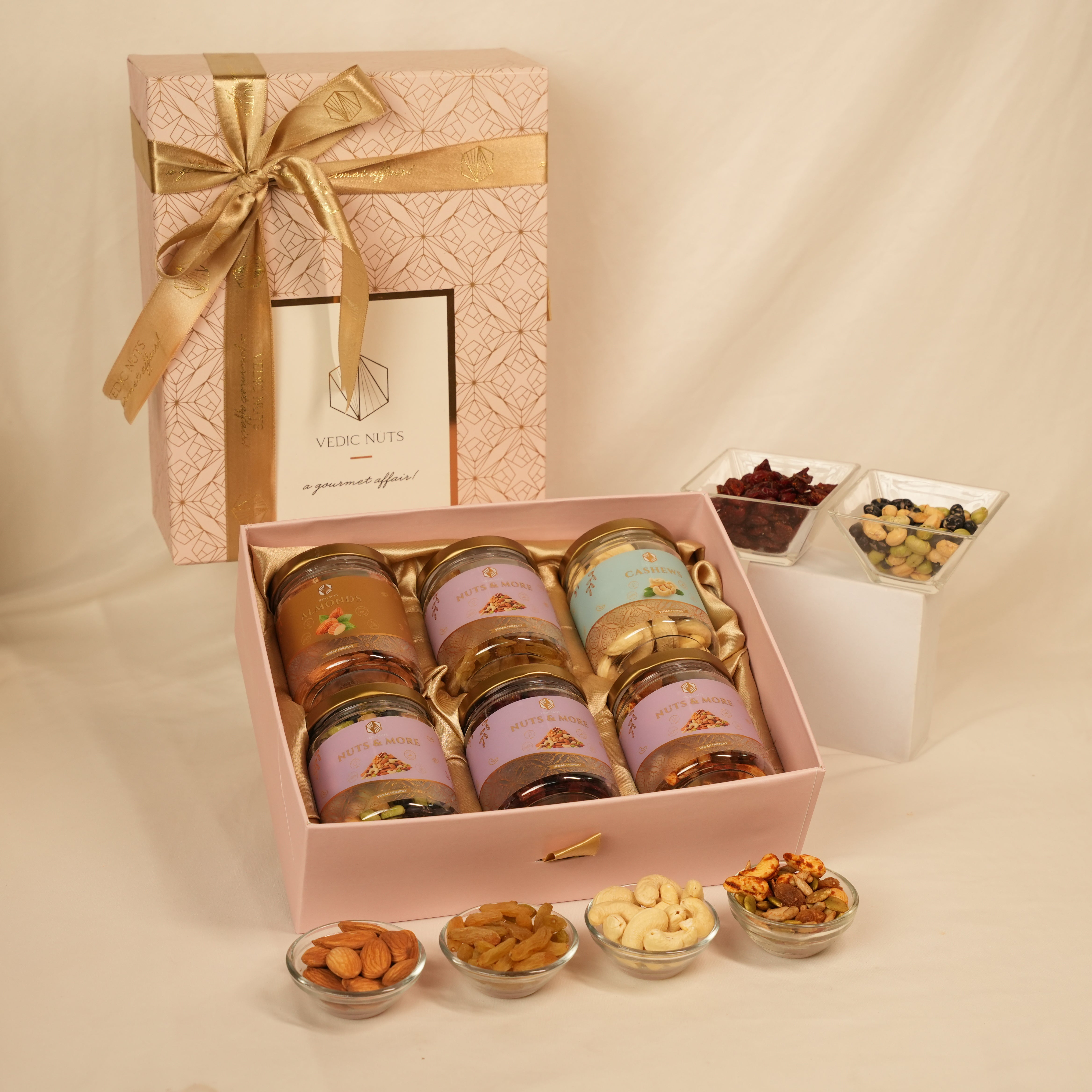 Luxury Hamper : Plain Dry Fruits