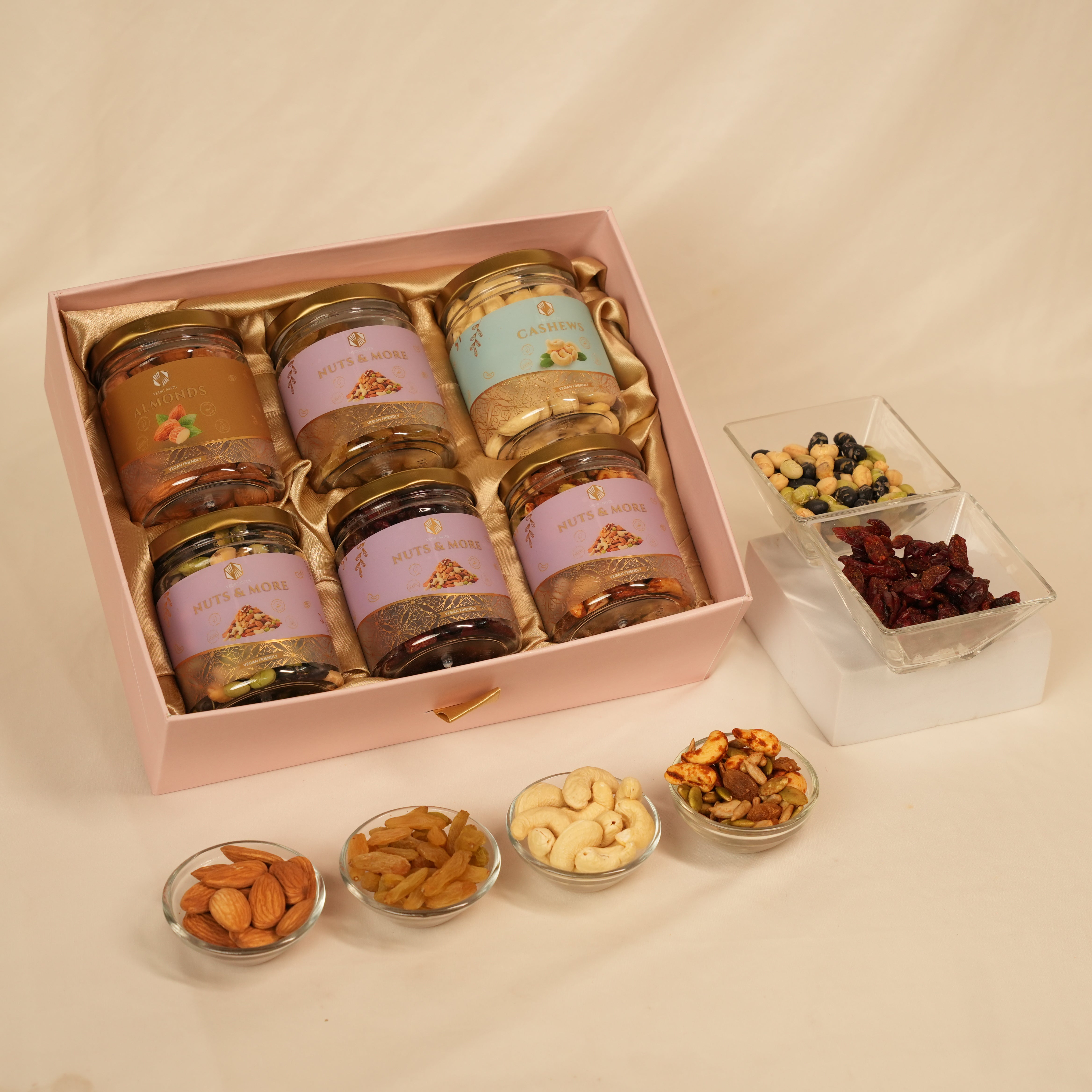 Luxury Hamper : Plain Dry Fruits