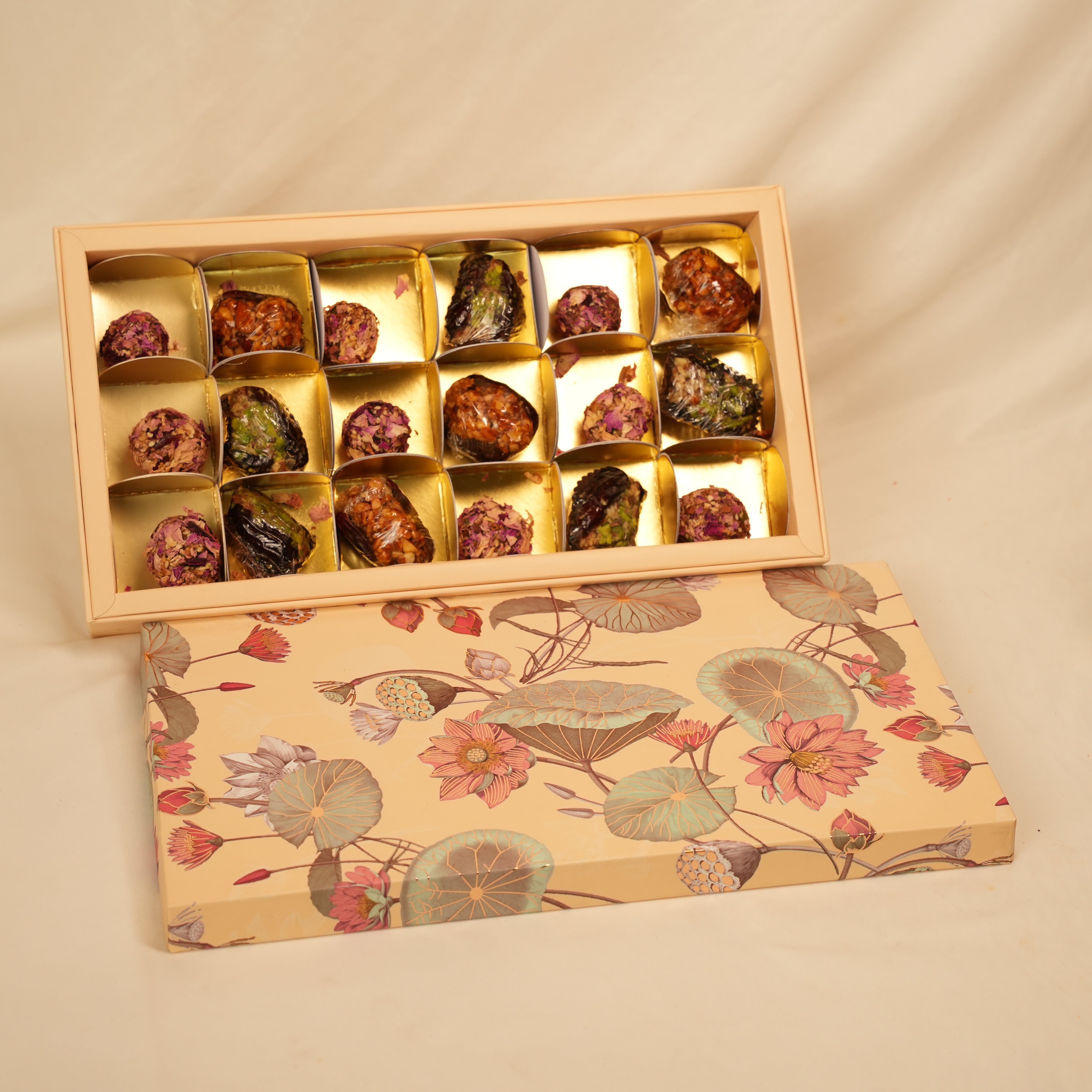 The Festive Assortments Box: Set of 18
