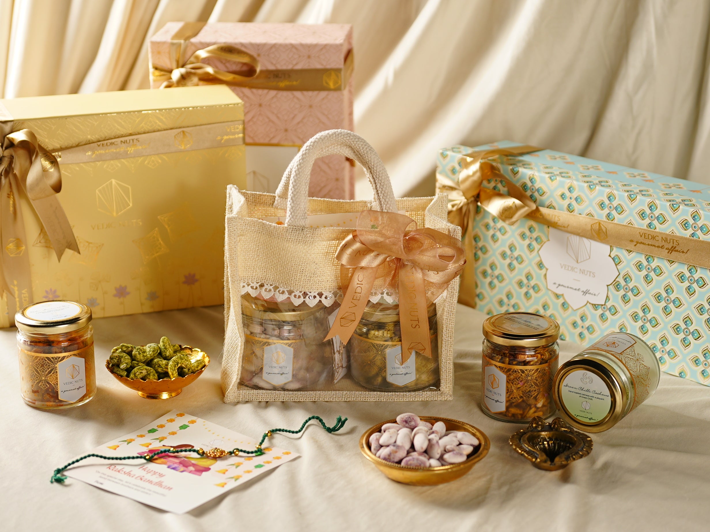 The Floral Collection (Set of 2 jars: 200gms each + Cookies)