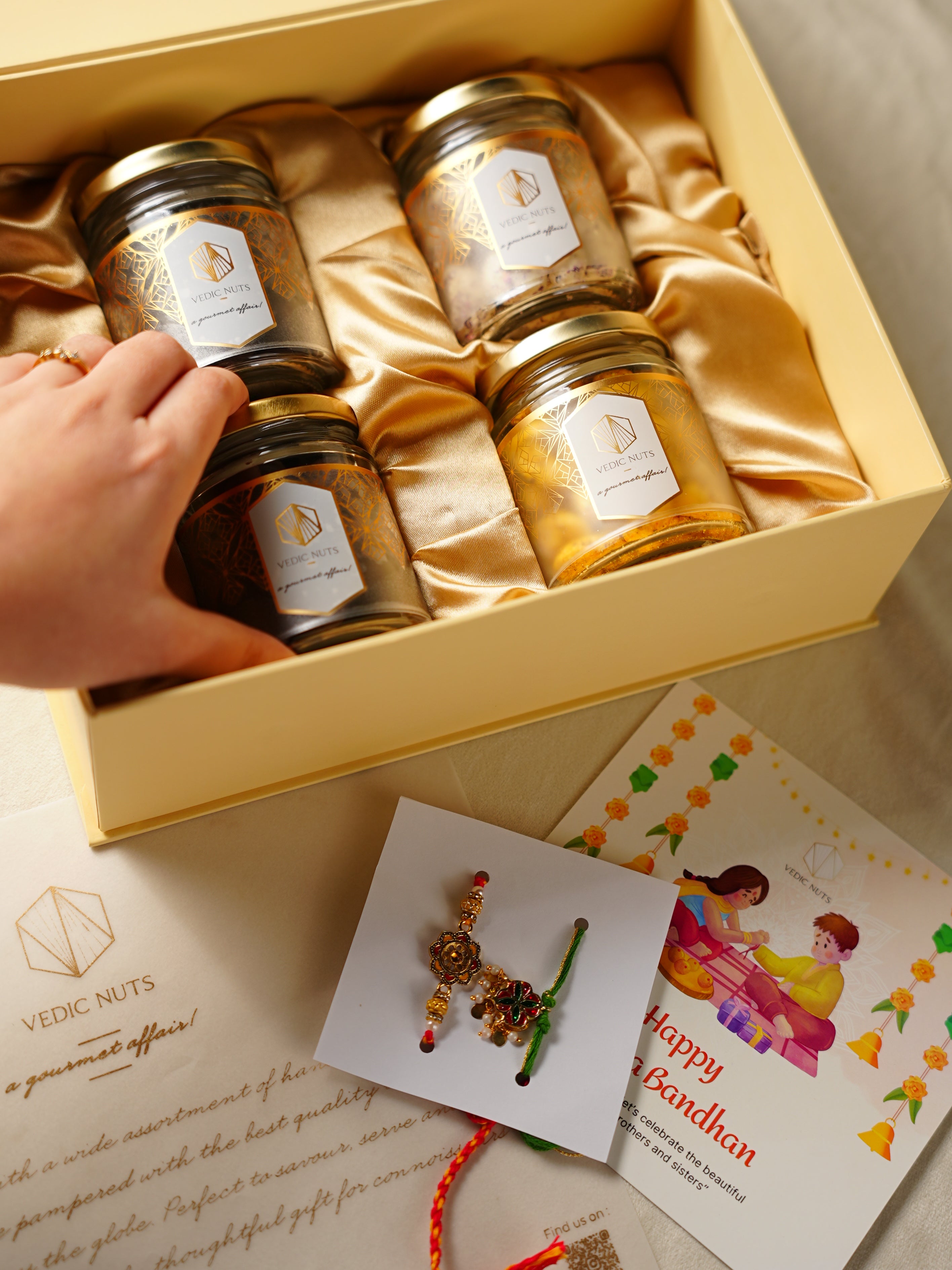 The Floral Collection (Set of 4 jars: 100gms each)