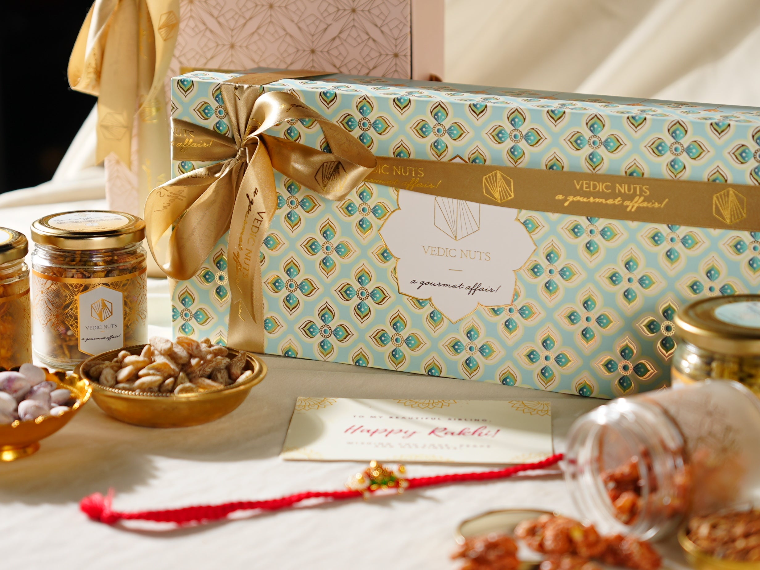 🦚 The Peacock Collection Hamper- Limited edition