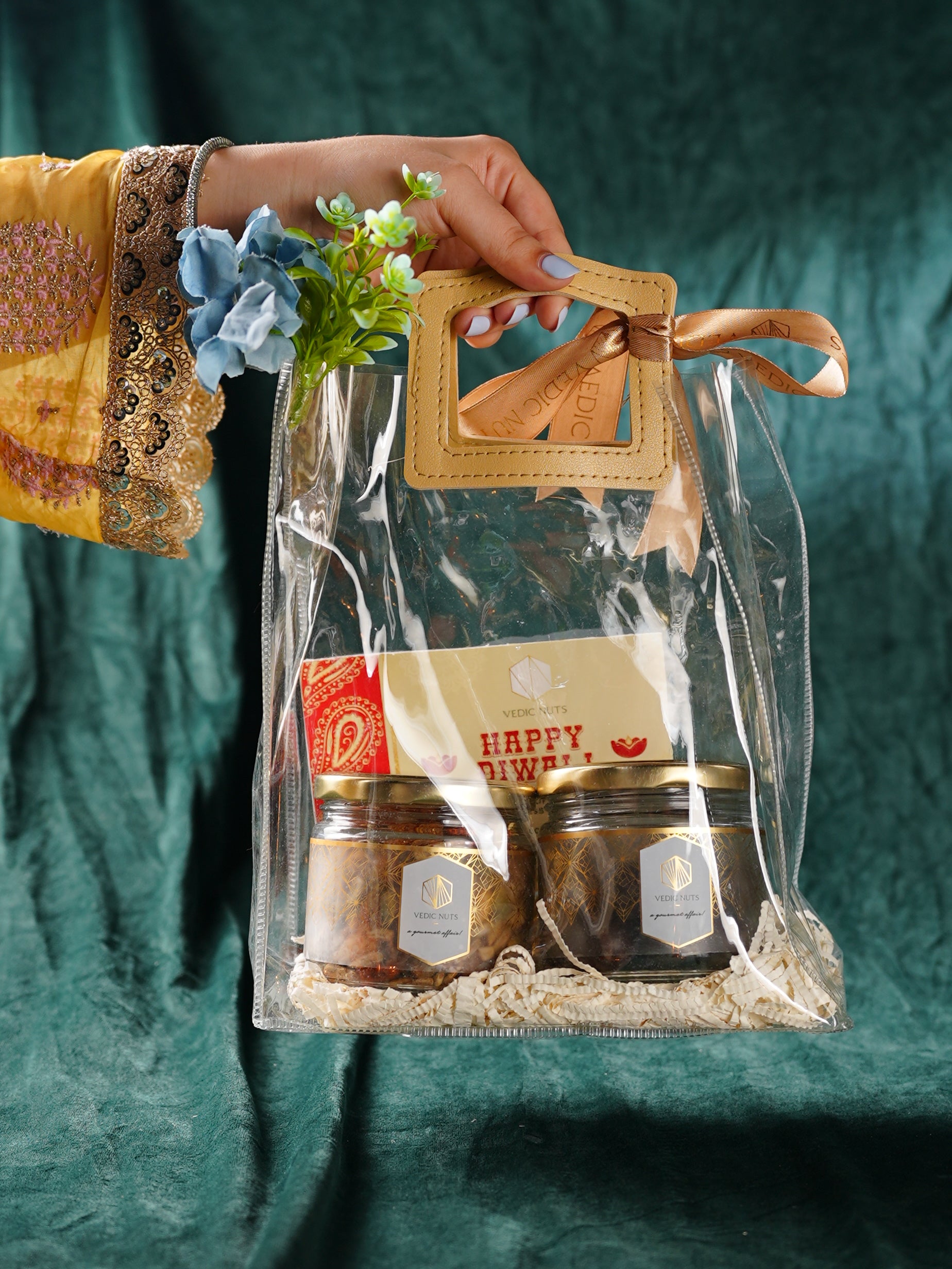 The Mini Luxe Diwali Hamper