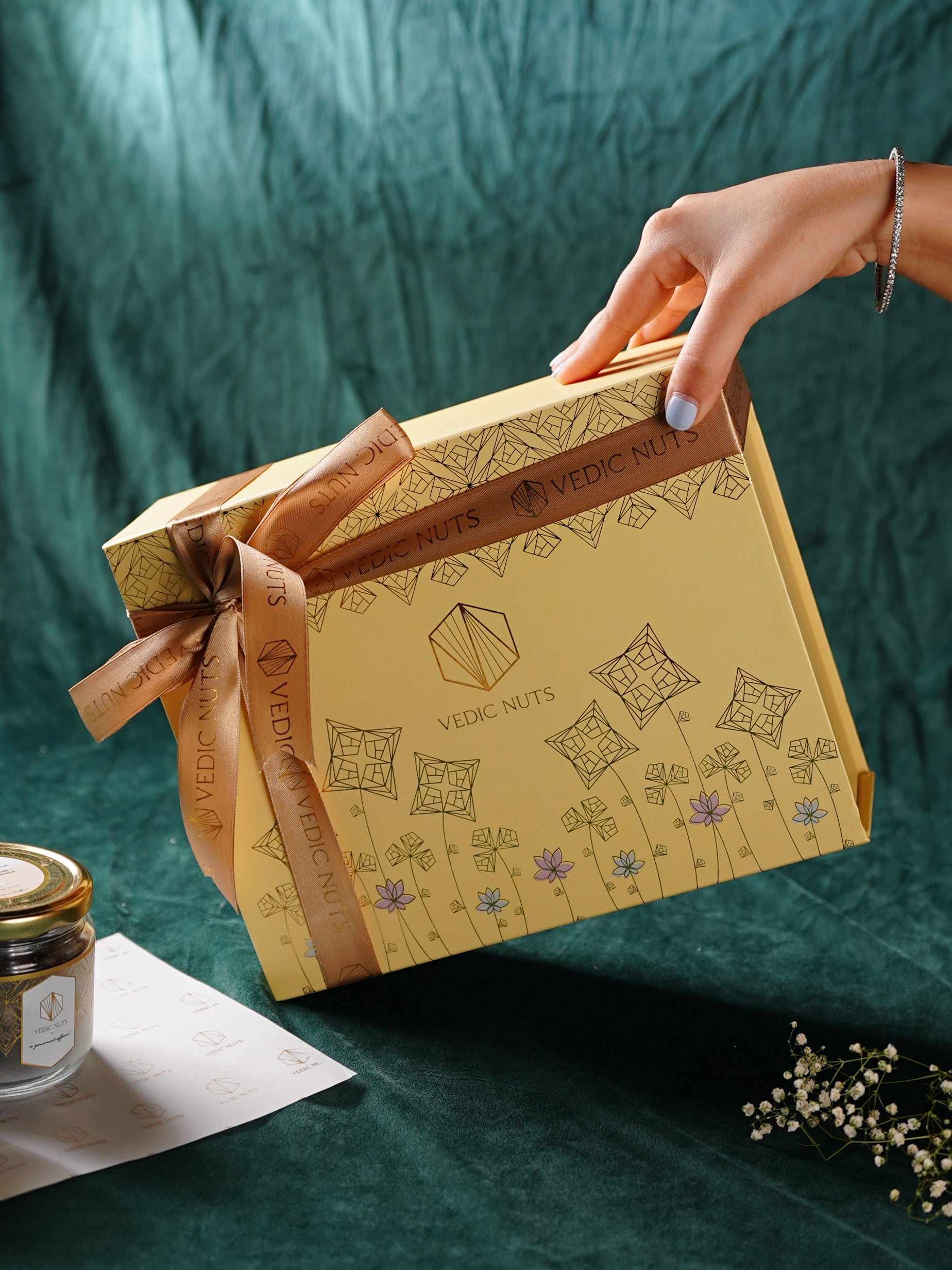 The Floral Collection (Set of 6 jars: 100gms each)