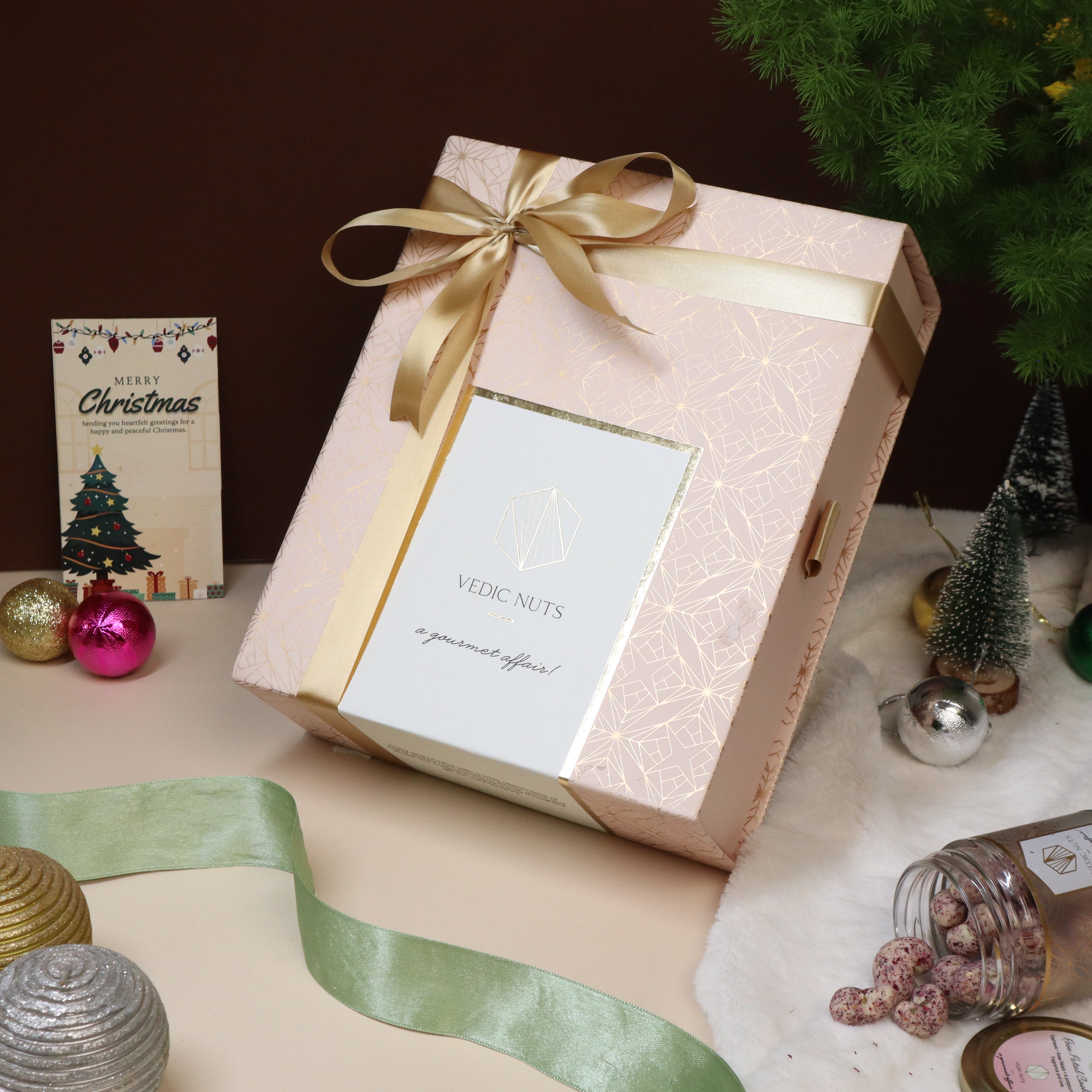 Luxury Hamper (Set of 6 Jars: 100gms each)