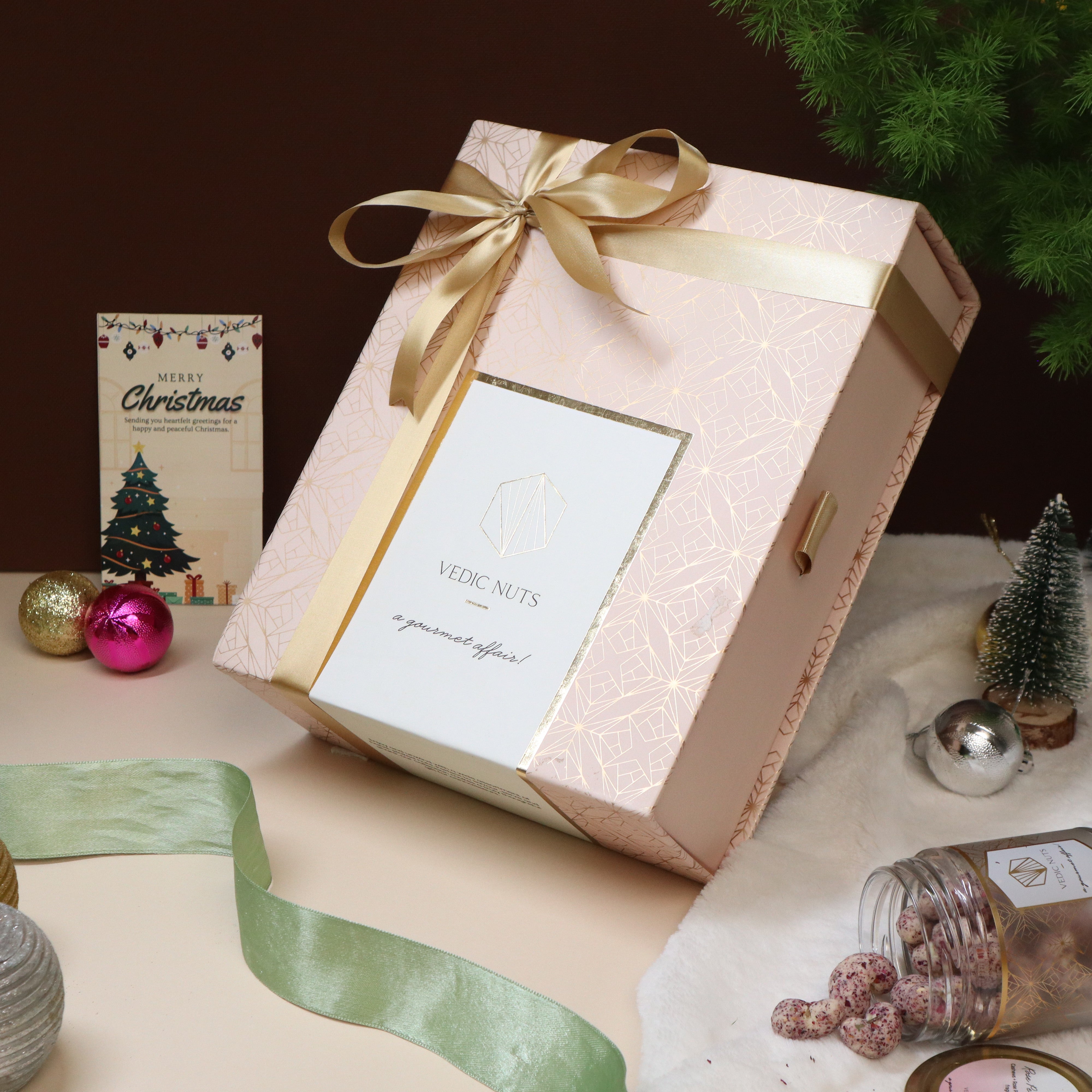 Luxury Hamper (Set of 6 Jars: 100gms each)