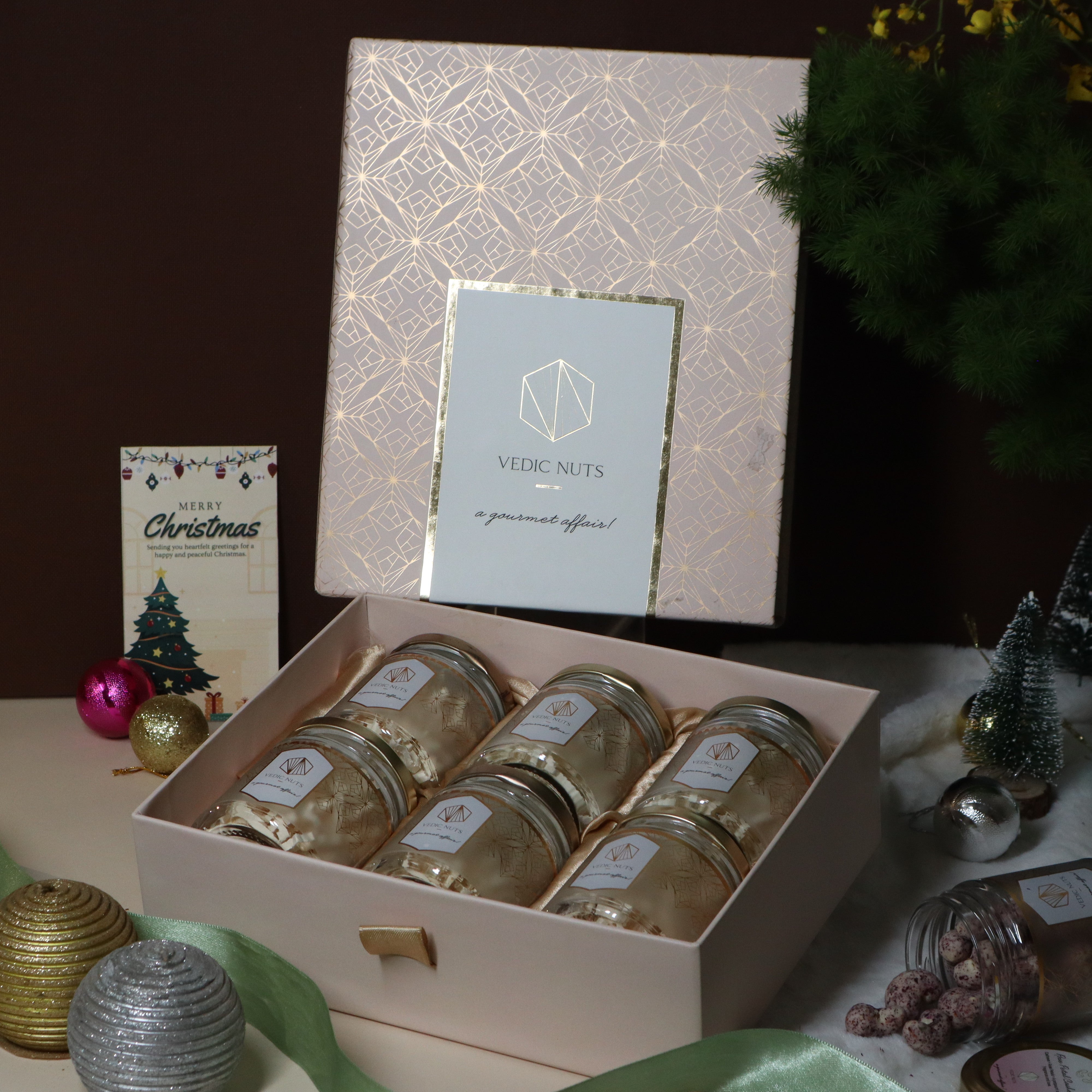 Luxury Hamper (Set of 6 Jars: 100gms each)