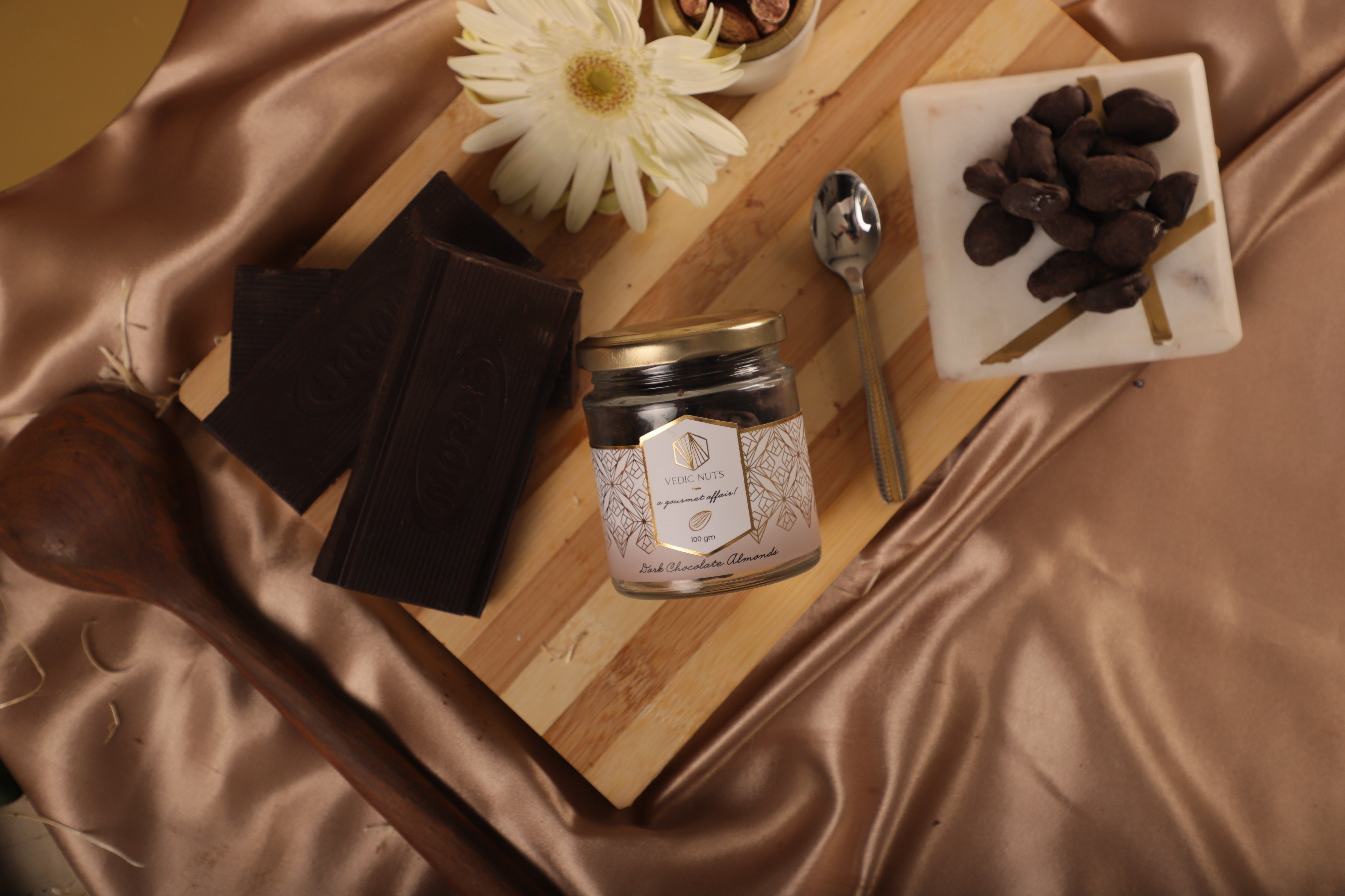 Dark Chocolate Cashews