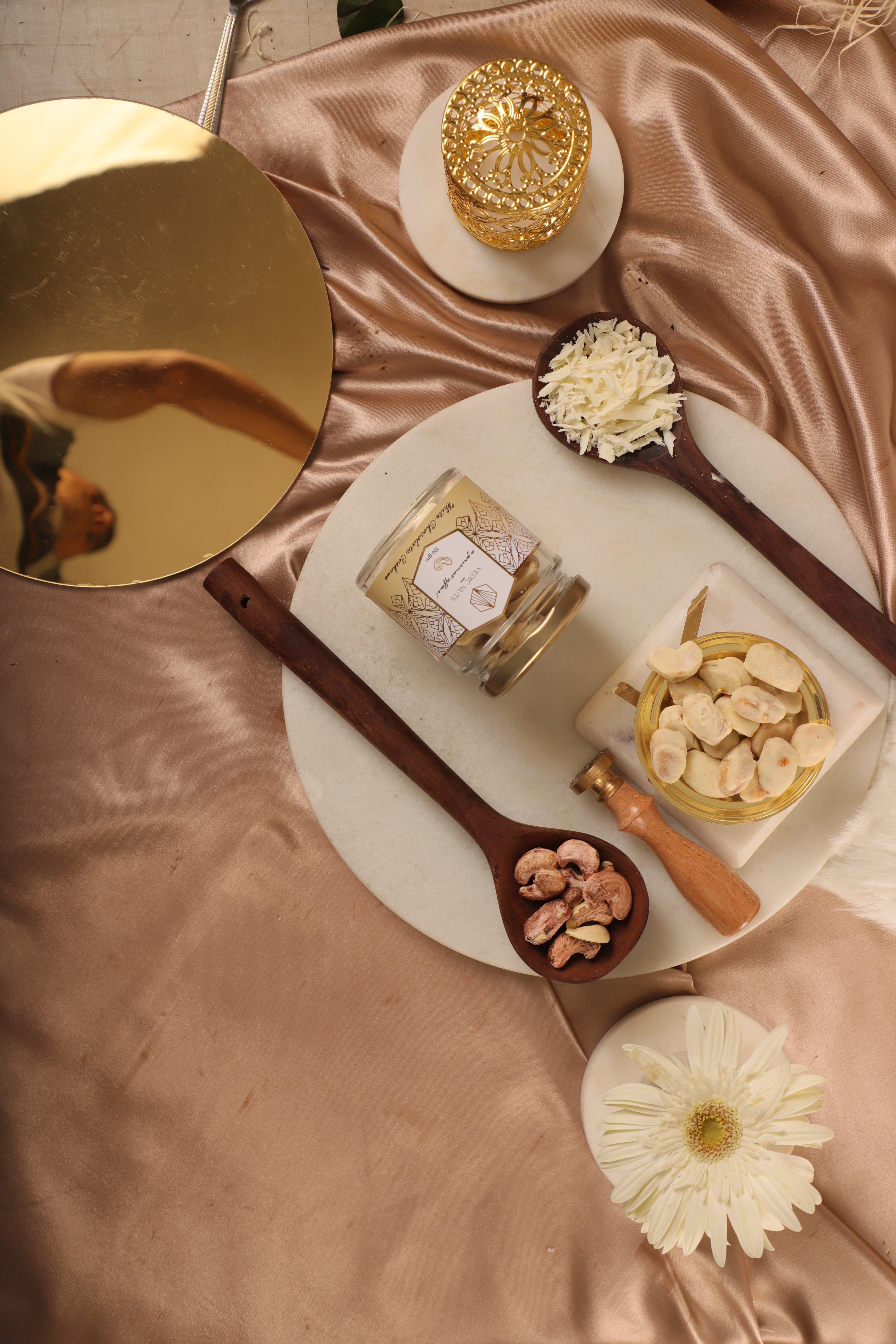 White Chocolate Almonds