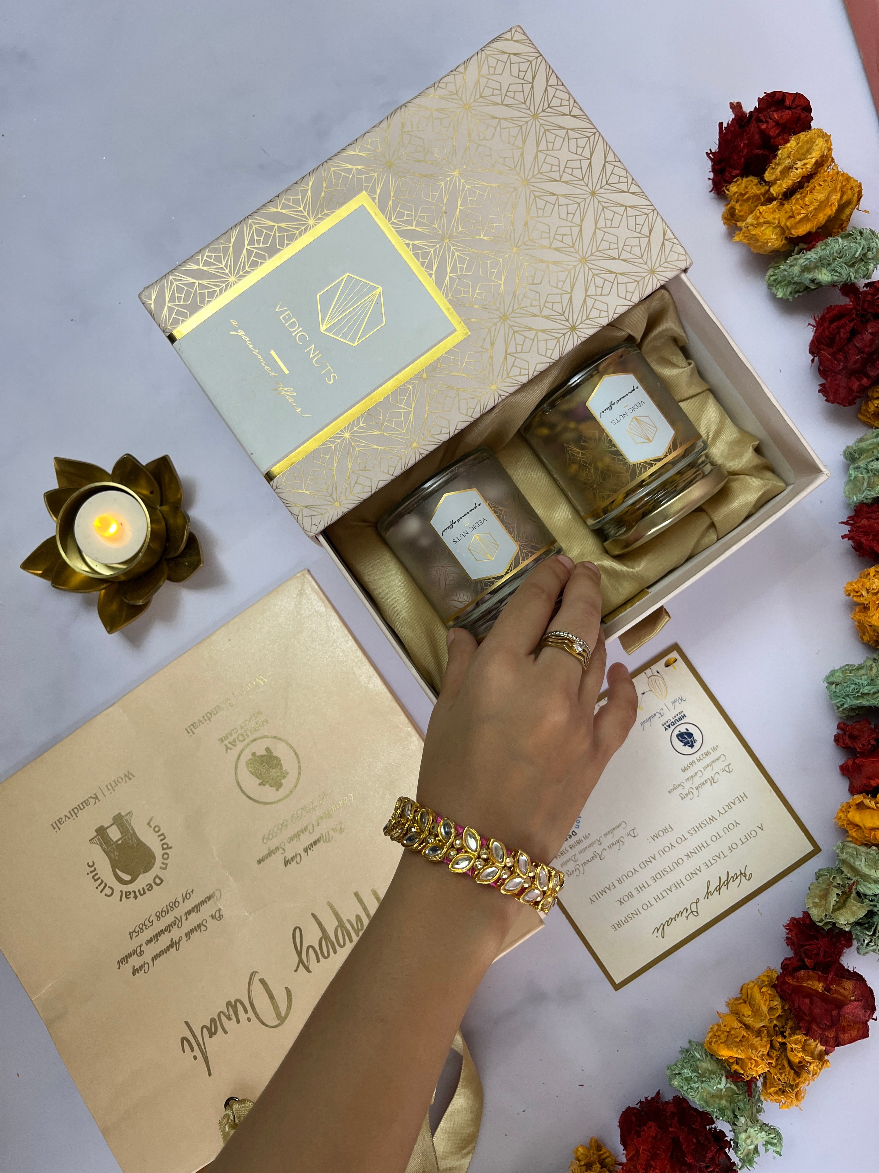 Luxury Hamper (Set of 2 Jars: 100gms each)