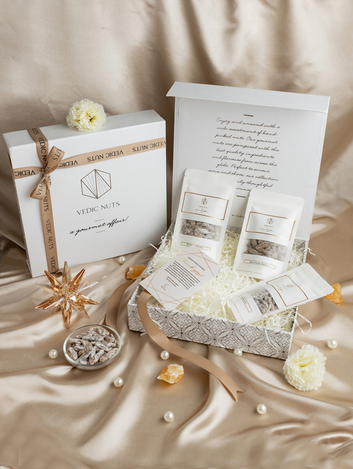 The Pearl Collection Hamper