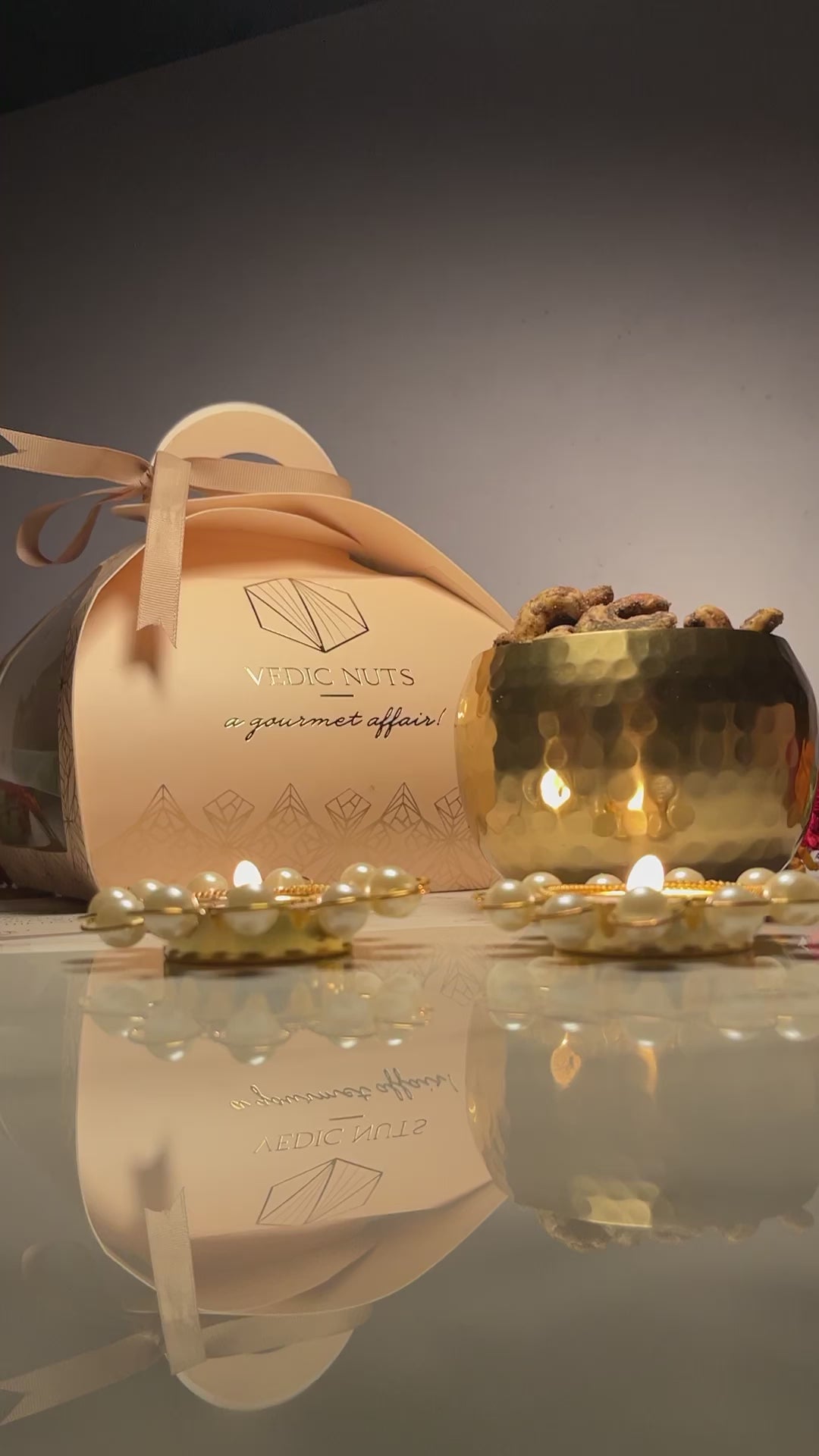 Pastel Folding Hamper (100gms Jars)