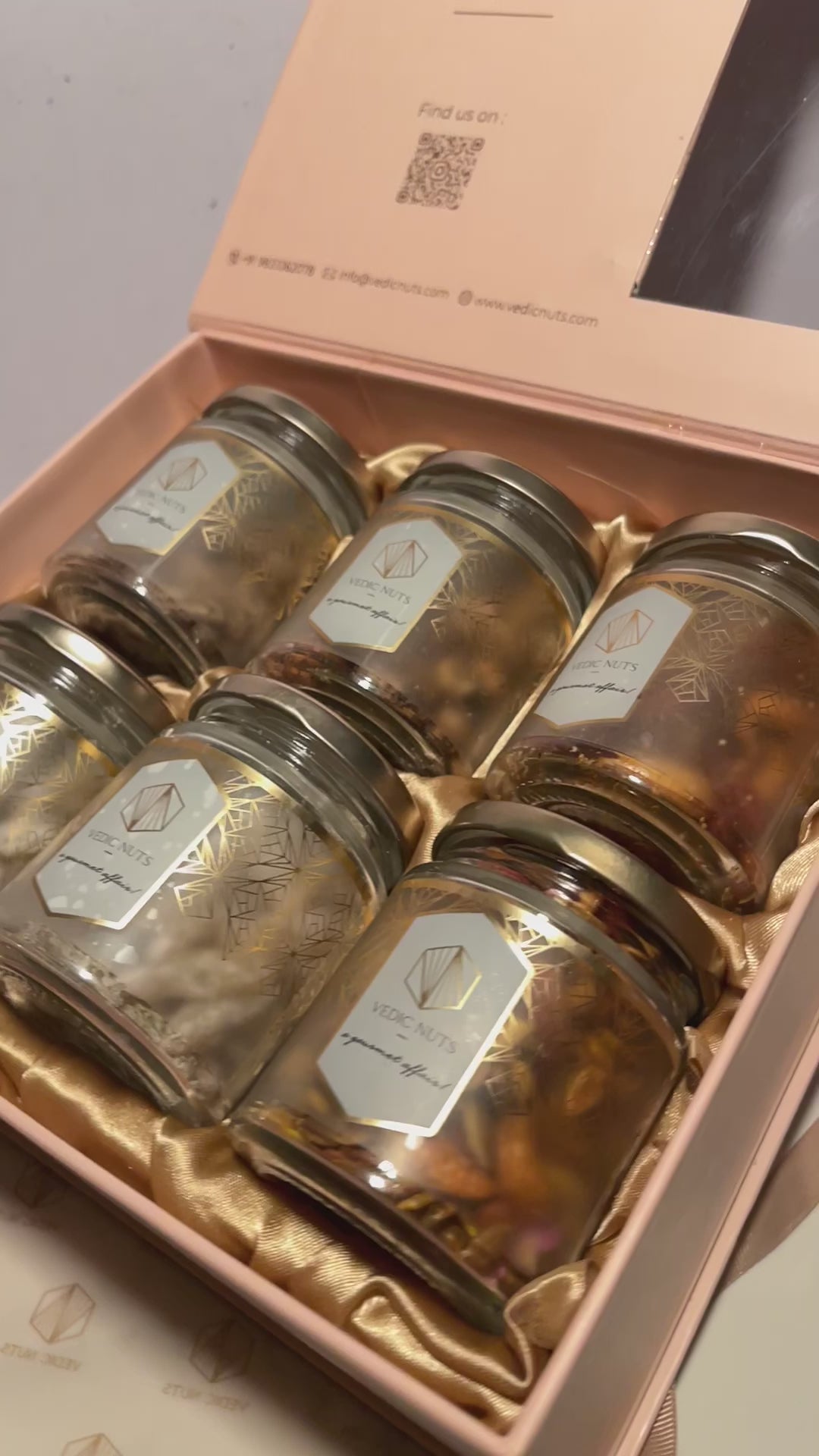 Luxury Hamper (Set of 6 Jars: 100gms each)