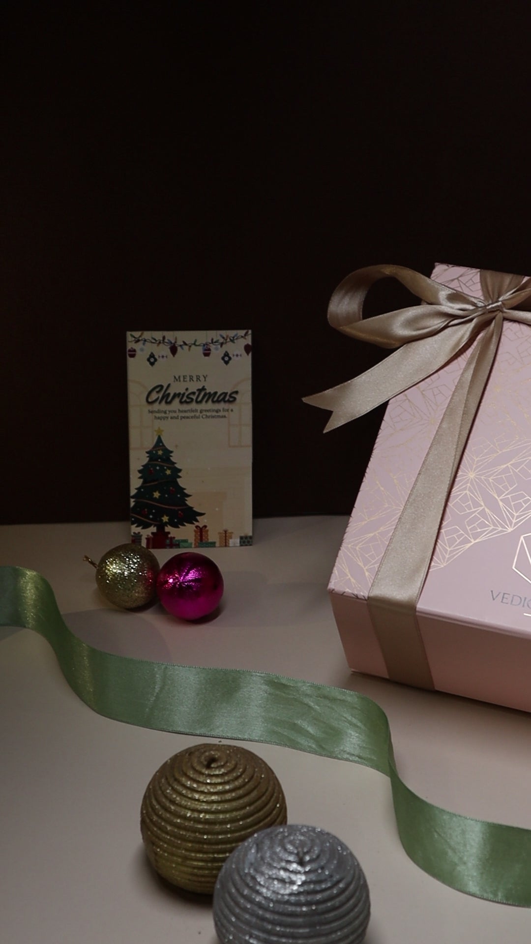 Luxury Hamper (Set of 6 Jars: 100gms each)